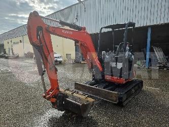 Kubota U 27-4