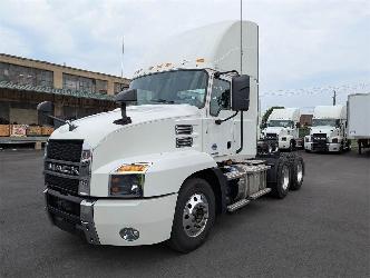 Mack AN64T