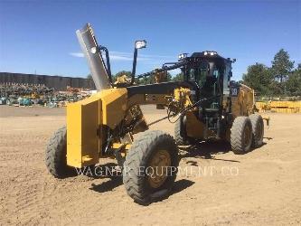 CAT 140M3 AWD