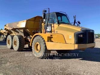 CAT 740B