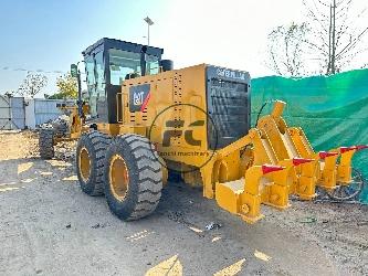 CAT 120 K