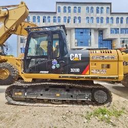 CAT 320 D