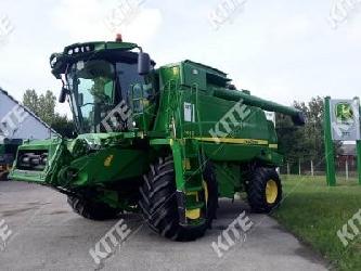 John Deere T660