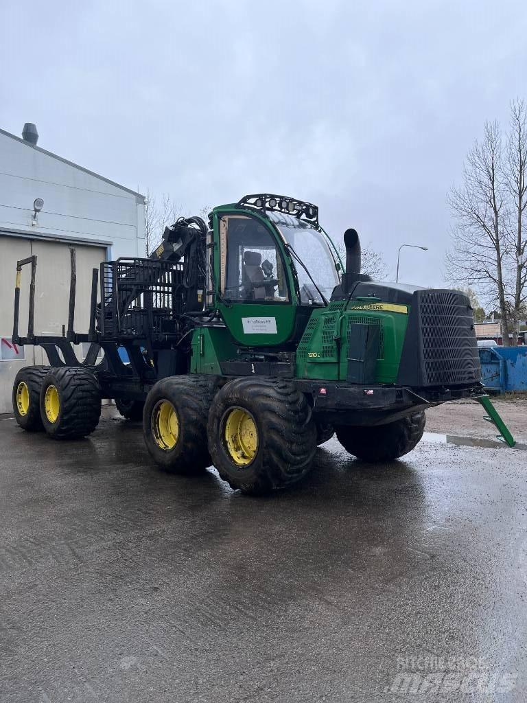John Deere 1210 E Форвардеры