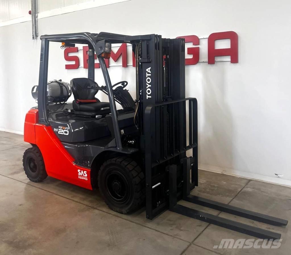 Toyota 10831 8FGF20 Газовые погрузчики