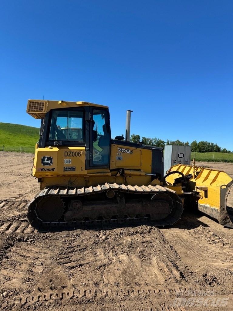 DEERE 700J Гусеничные бульдозеры