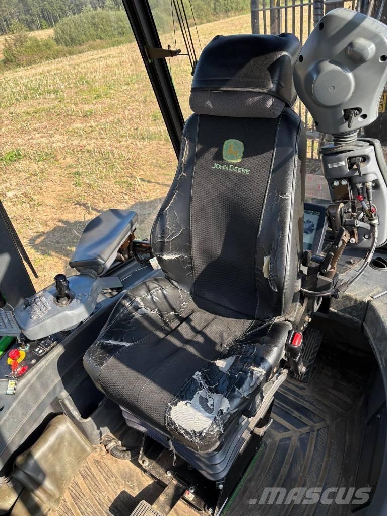 John Deere 1110G Форвардеры