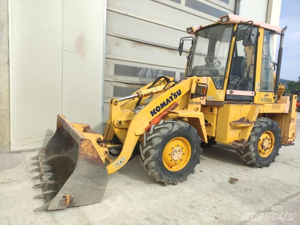 Komatsu WB 92 A Экскаваторы-погрузчики