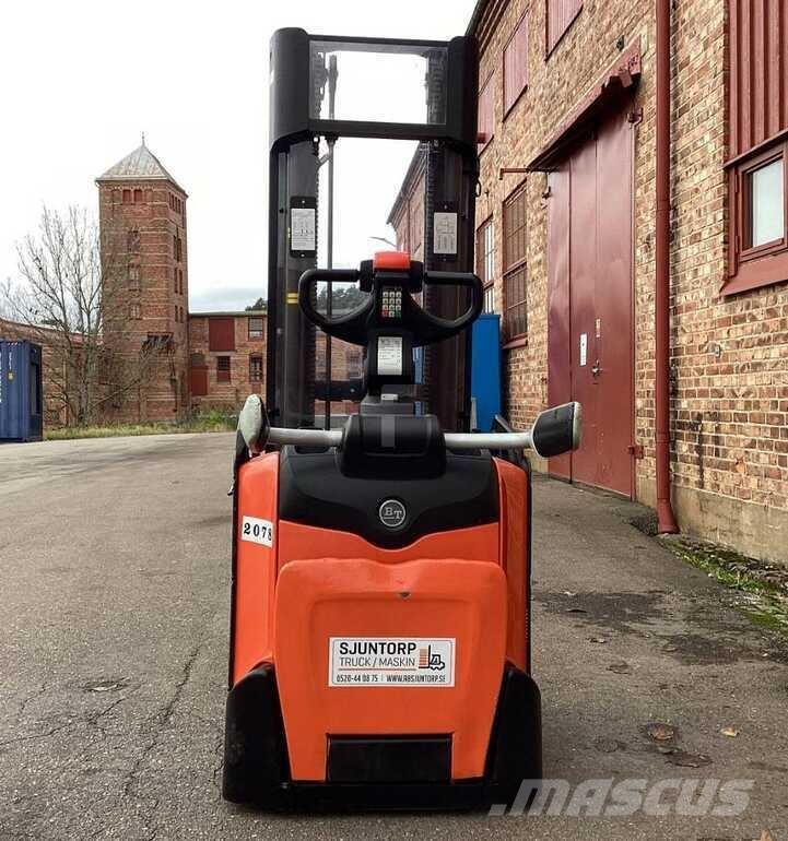 BT SPE 120 L Самоходные электроштабелёры