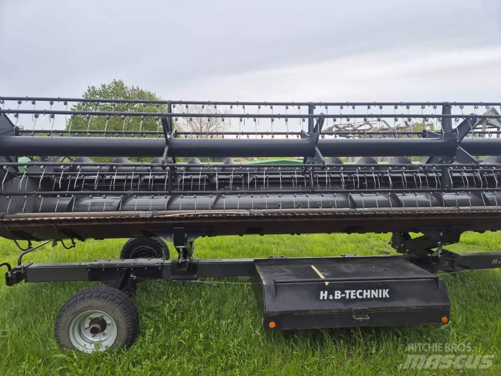 Fendt 6335 C PL Зерноуборочные комбайны