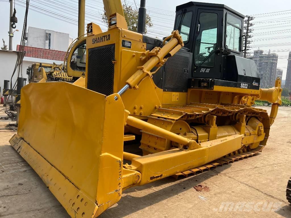 Shantui SD22 Гусеничные бульдозеры