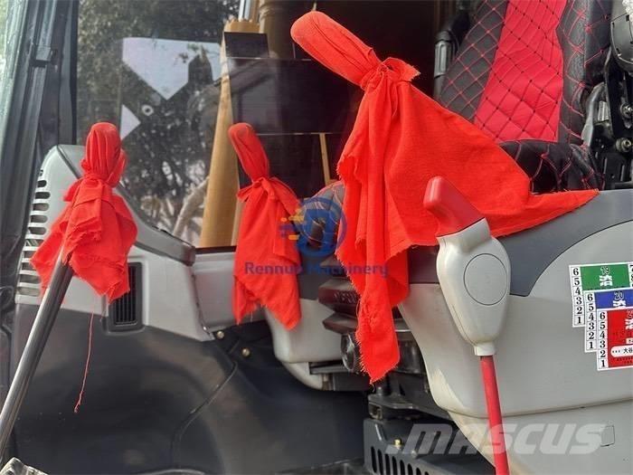 Komatsu PC 160 LC-7 Гусеничные экскаваторы