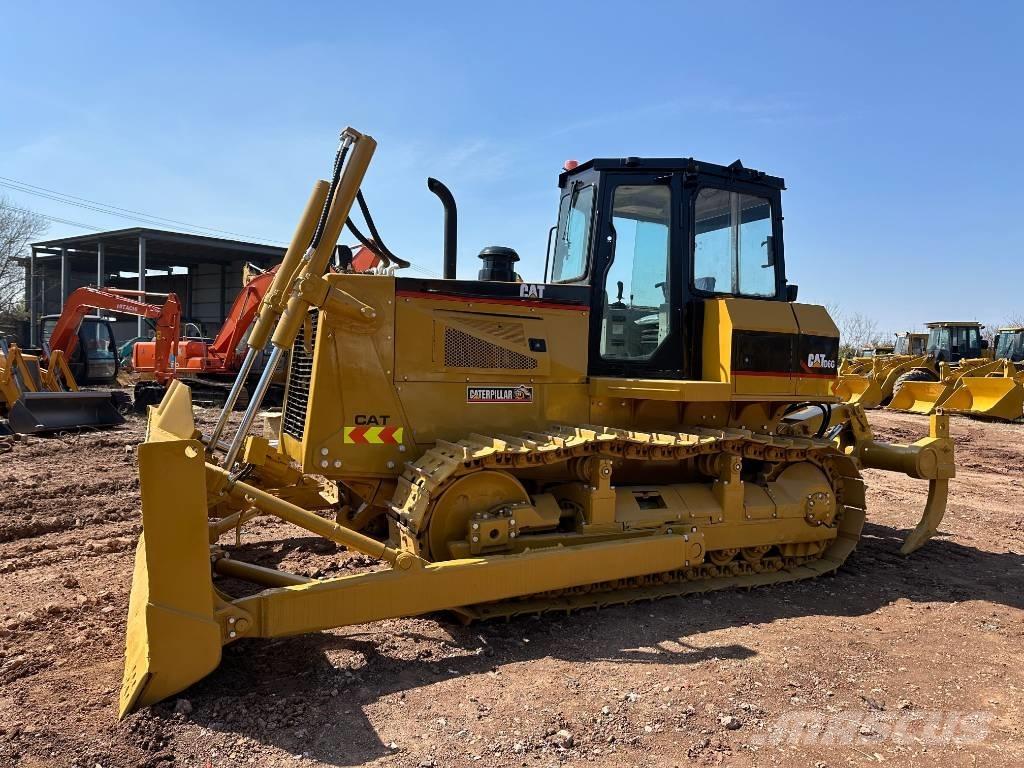 CAT D6G Гусеничные бульдозеры