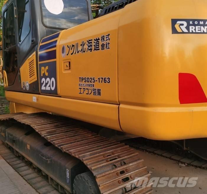 Komatsu PC 220-7 Гусеничные экскаваторы