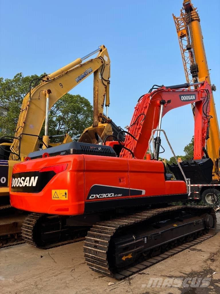 Doosan DX300LC-9C Гусеничные экскаваторы