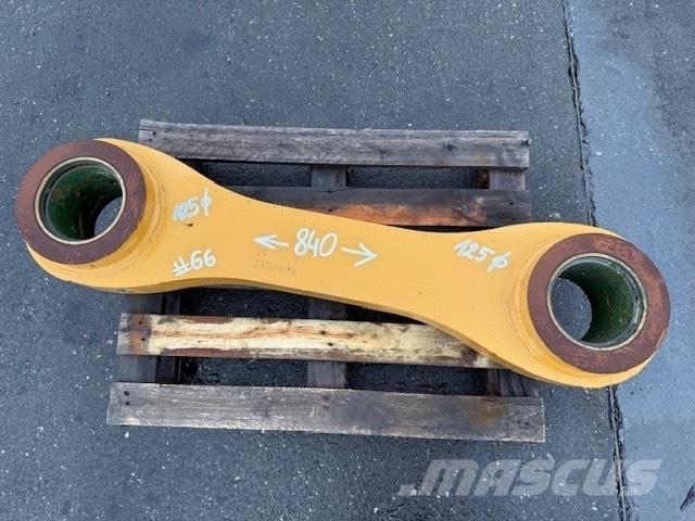 CNH BUCKET LINK Ковши