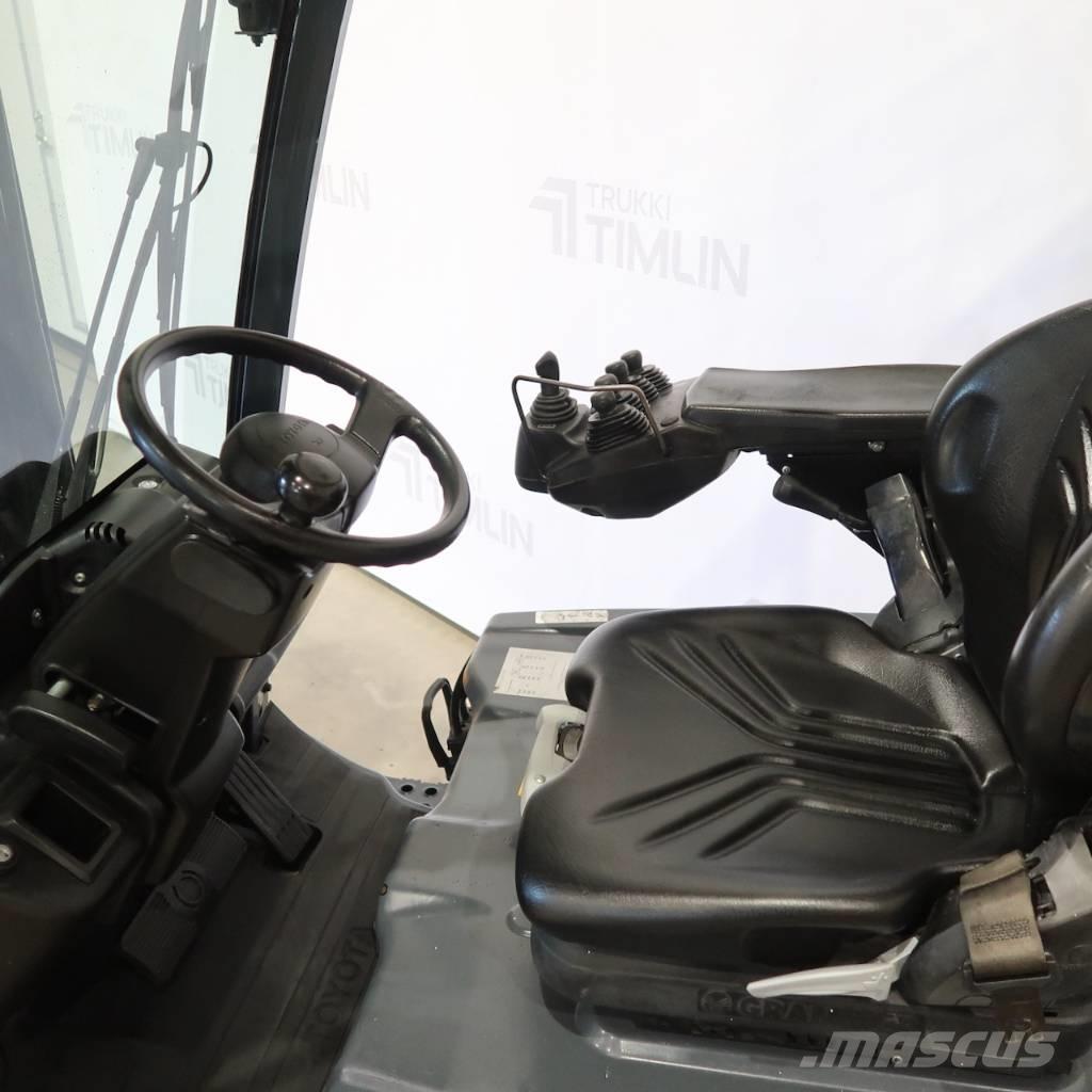 Toyota 8FBE20T Электропогрузчики