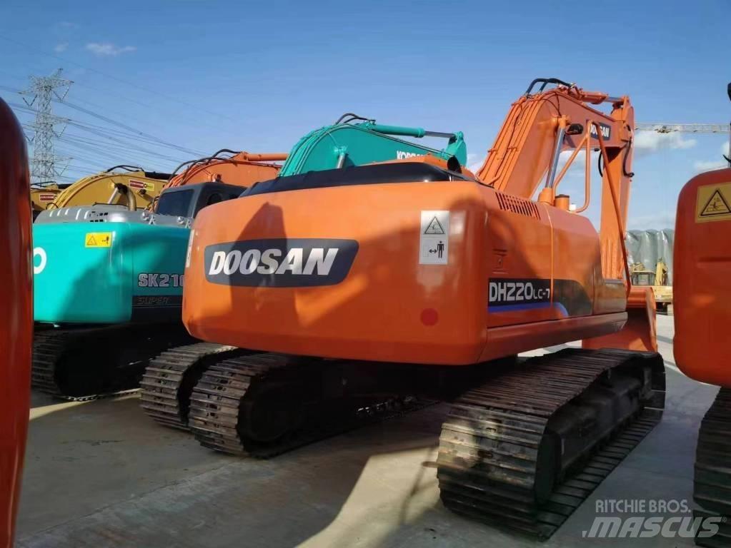 Doosan DH 220 Гусеничные экскаваторы