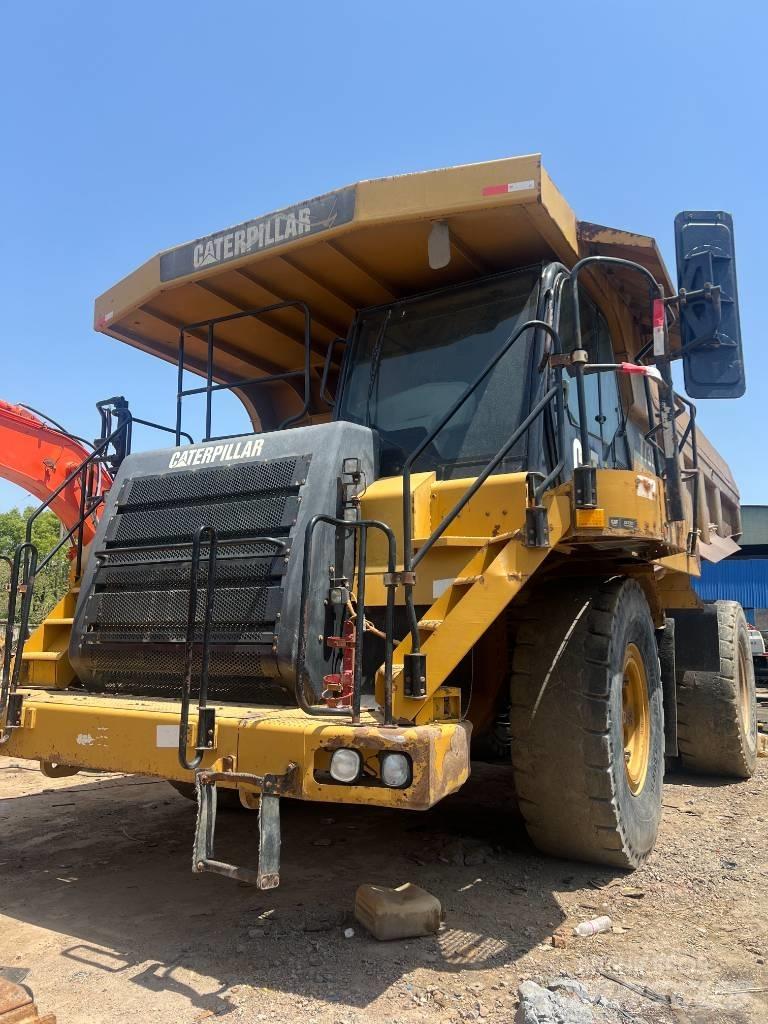 CAT 773F Карьерные самосвалы