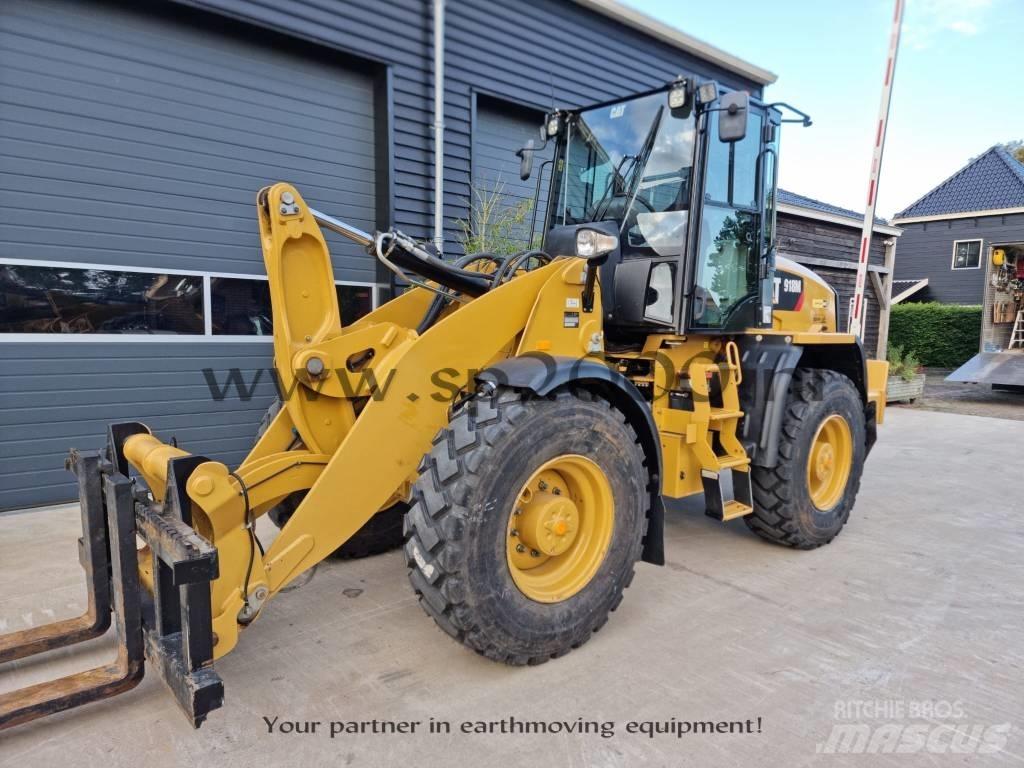 CAT 918 M Фронтальные погрузчики