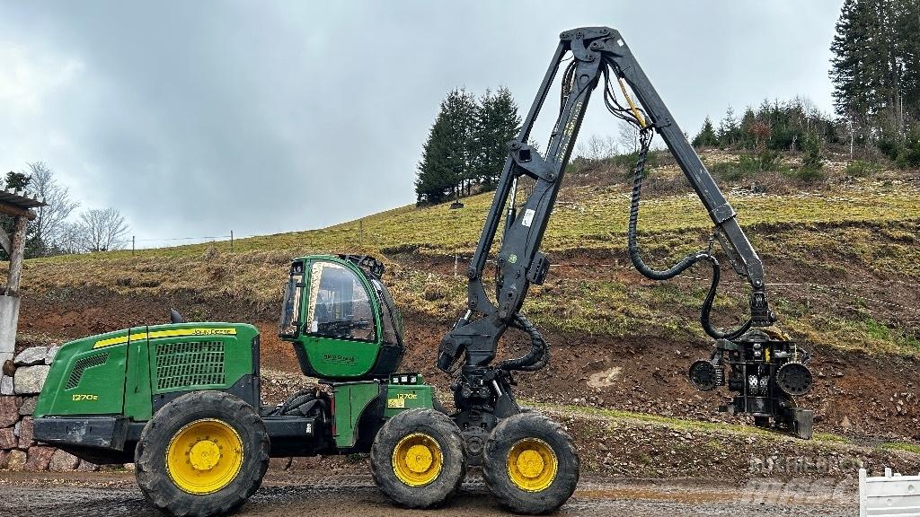 John Deere 1270 E Харвестеры