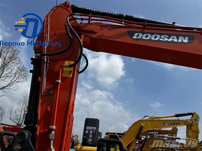 Doosan DX 225 LC-9C Гусеничные экскаваторы
