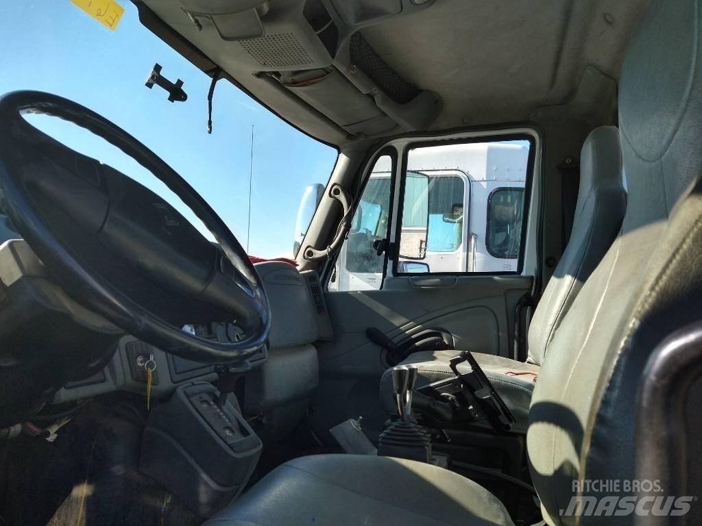 International 4400 Мусоровозы
