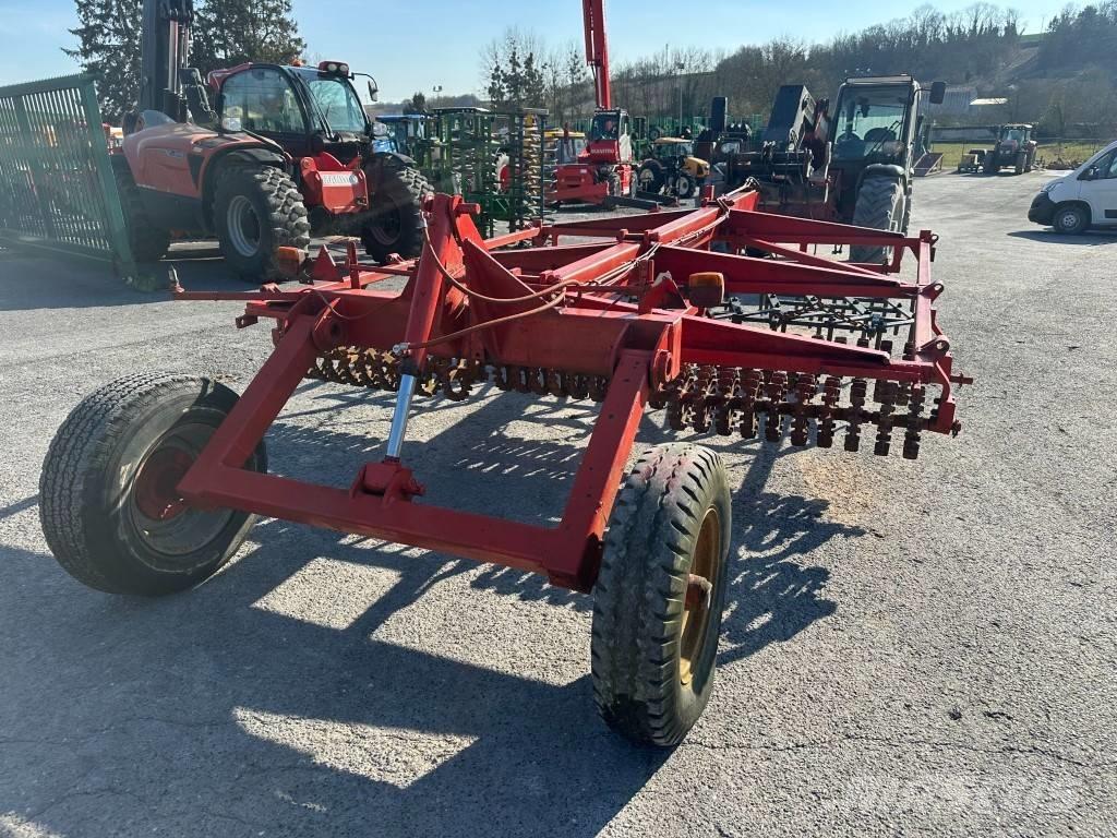 Delaplace 3M Прочее почвообрабатывающее оборудование