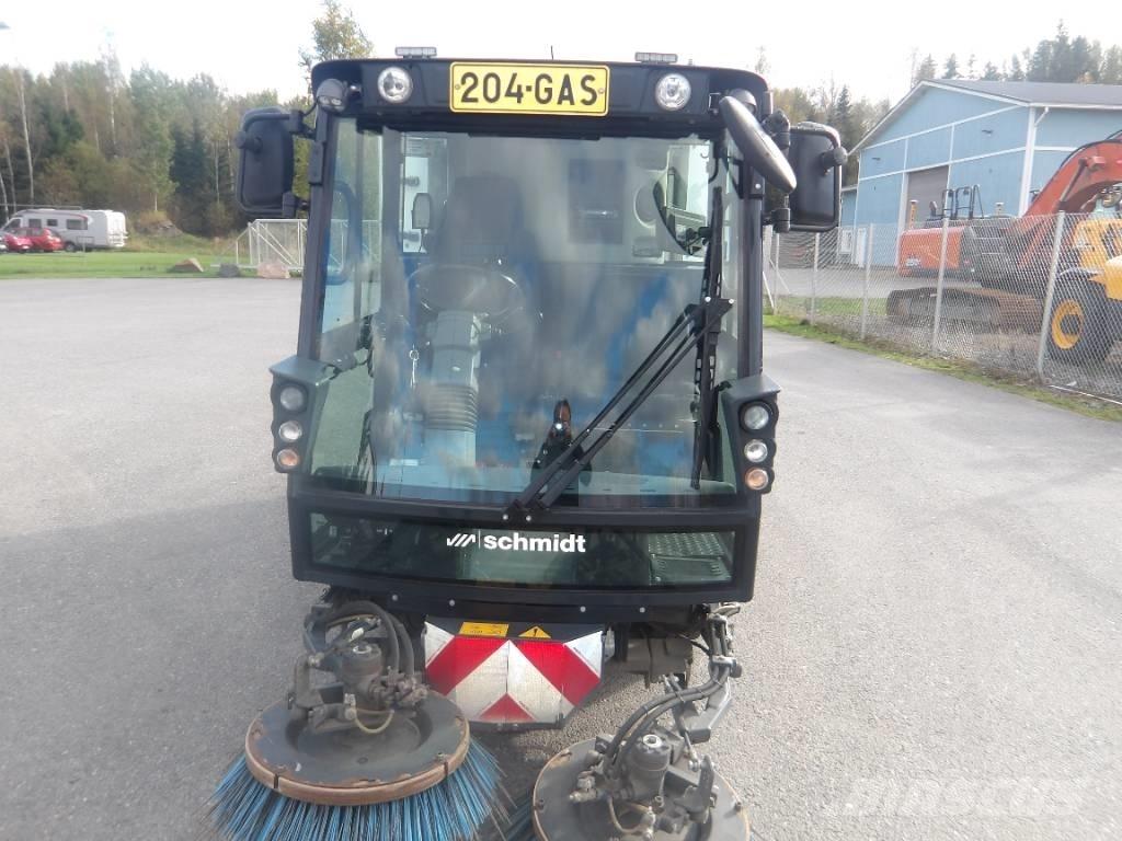 Schmidt Swingo 200+ Вакуумные уборочные машины