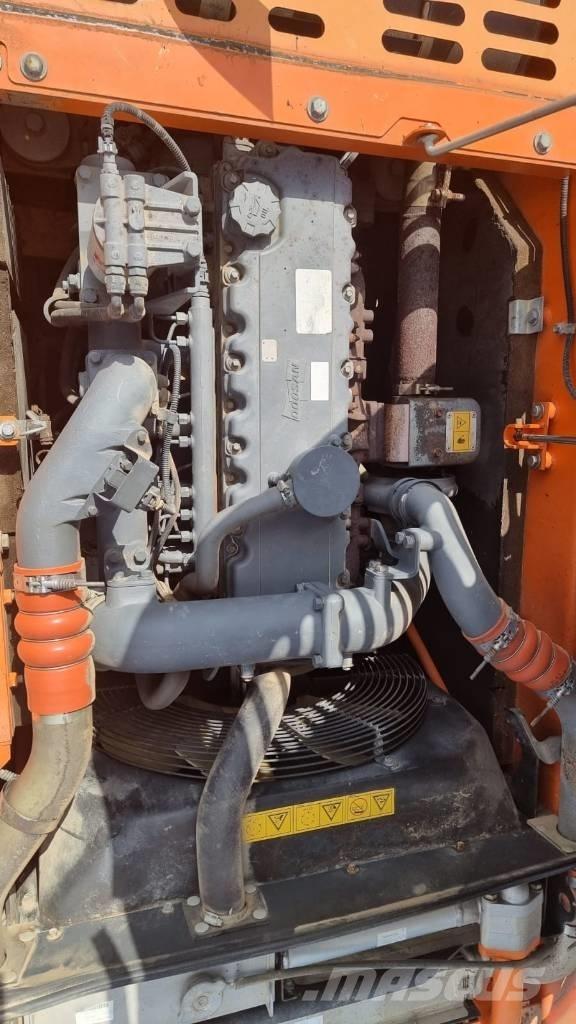 Doosan DX 225 LC Гусеничные экскаваторы