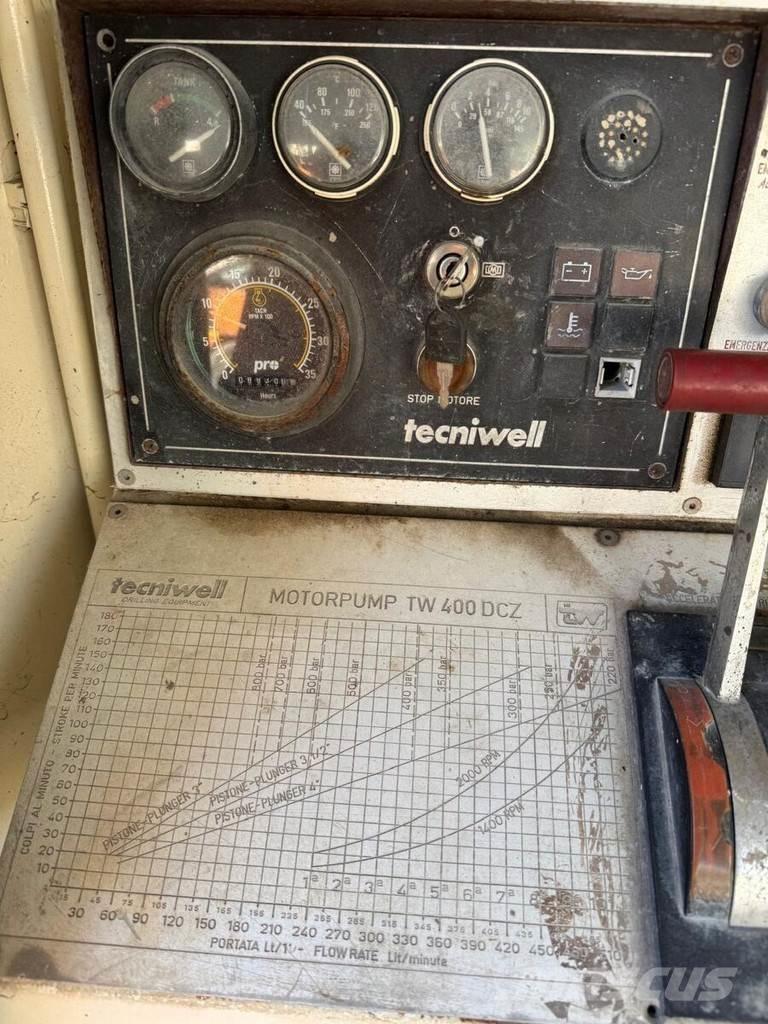  Tecniwell TW 400 Бетононасосы