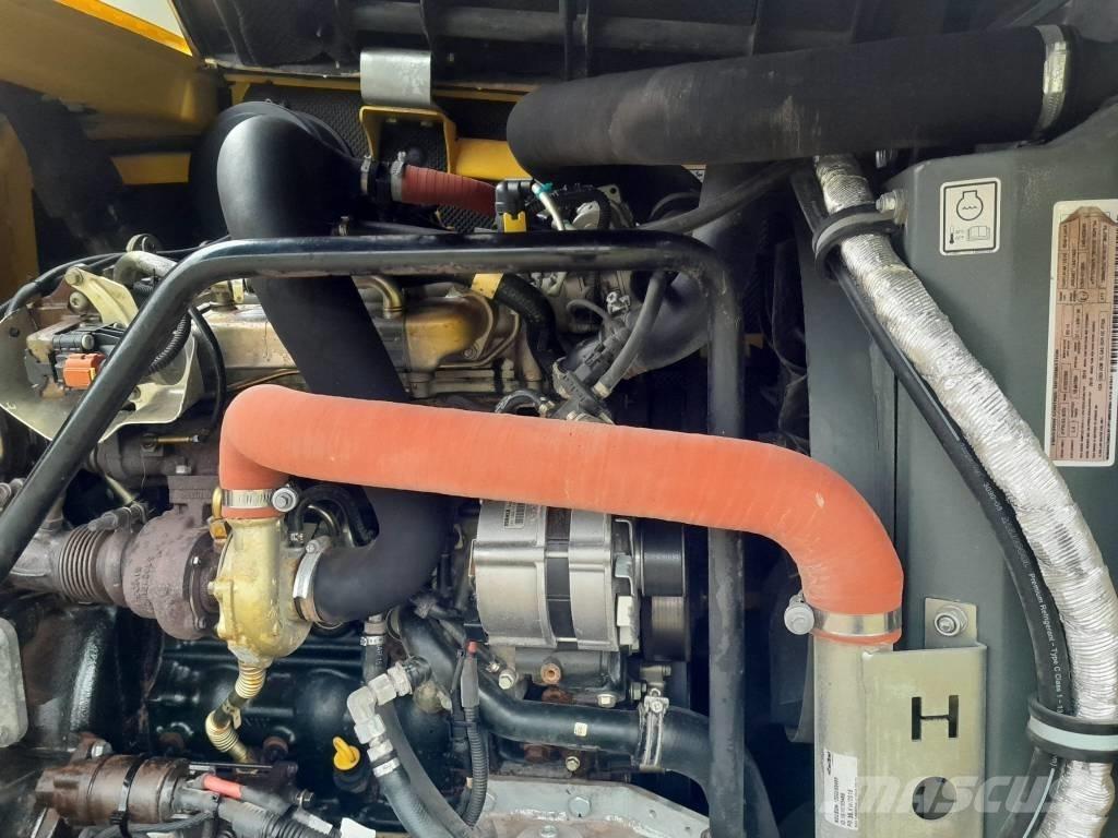 Wacker Neuson EW100 Колёсные экскаваторы