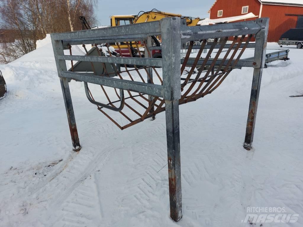Bala Foderhäck Кормушки для животных