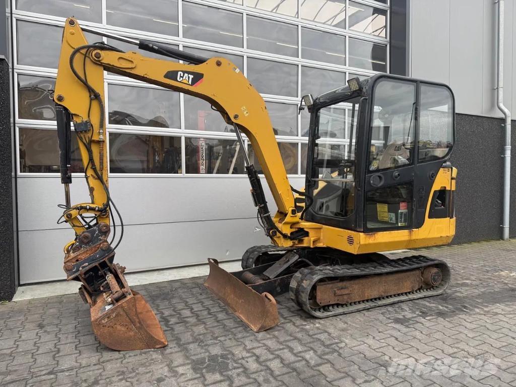 CAT 302.5C Мини-экскаваторы