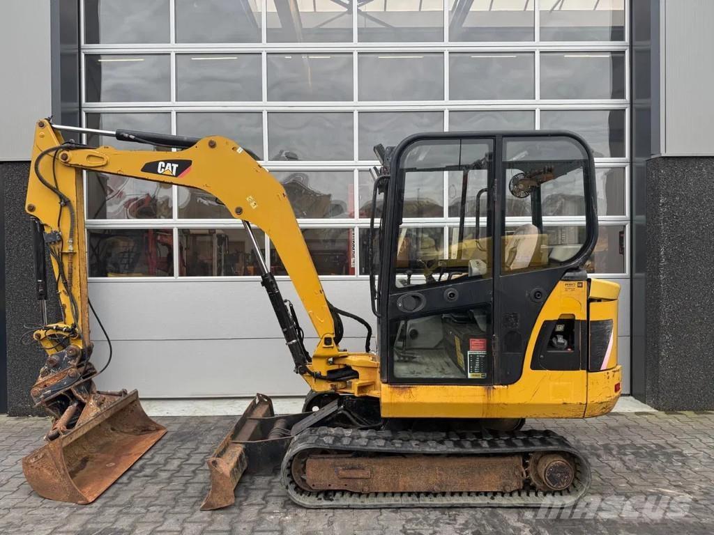 CAT 302.5C Мини-экскаваторы