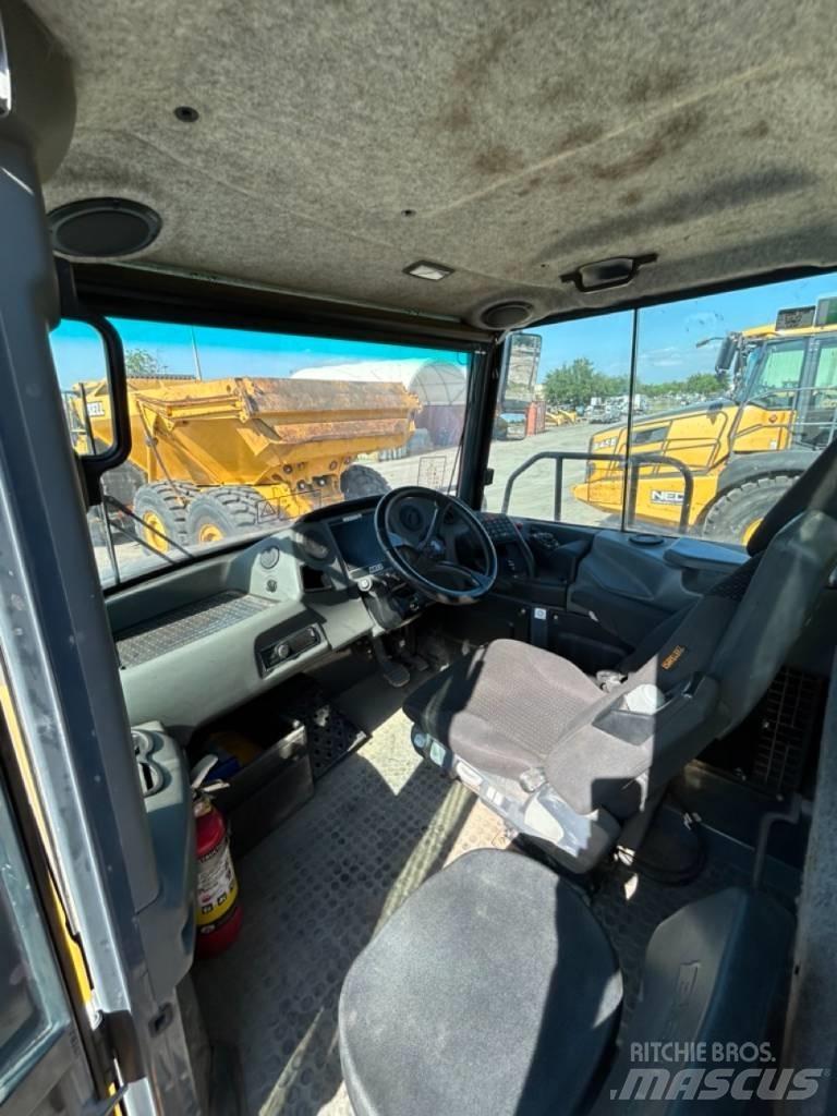 Bell B30E Шарнирно-сочленённые самосвалы