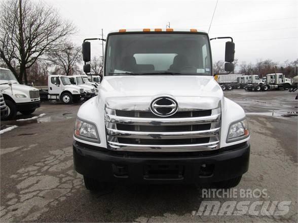 Hino 338 Ассенизаторские машины