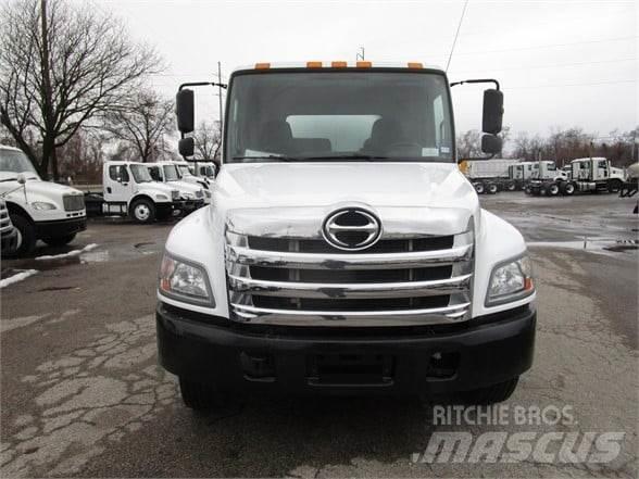 Hino 338 Ассенизаторские машины
