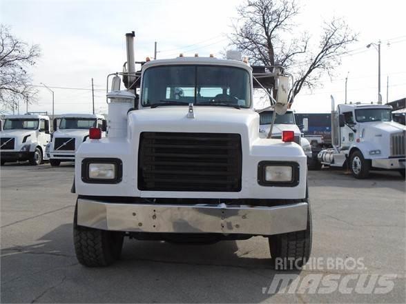 Mack RD600 Грузовики-Мультилифты