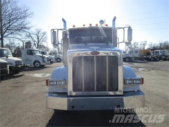 Peterbilt 365 Ассенизаторские машины