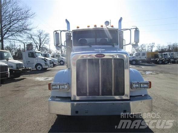 Peterbilt 365 Ассенизаторские машины