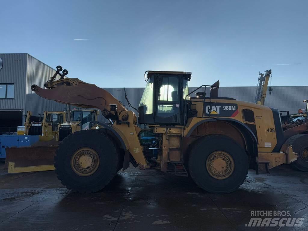 CAT 980M Фронтальные погрузчики