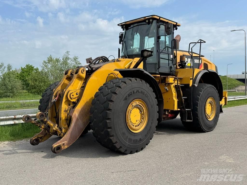 CAT 980M Фронтальные погрузчики