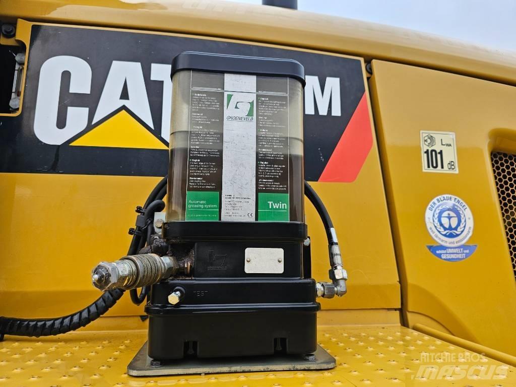 CAT 938 M Фронтальные погрузчики