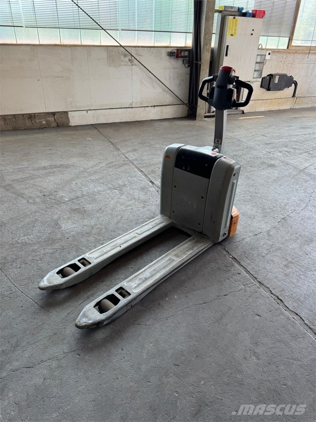 Still ECH 15 Ручные штабелёры с электроподъёмом