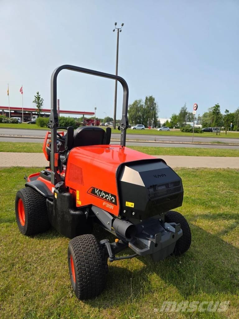 Kubota F 391 Вакуумные уборочные машины