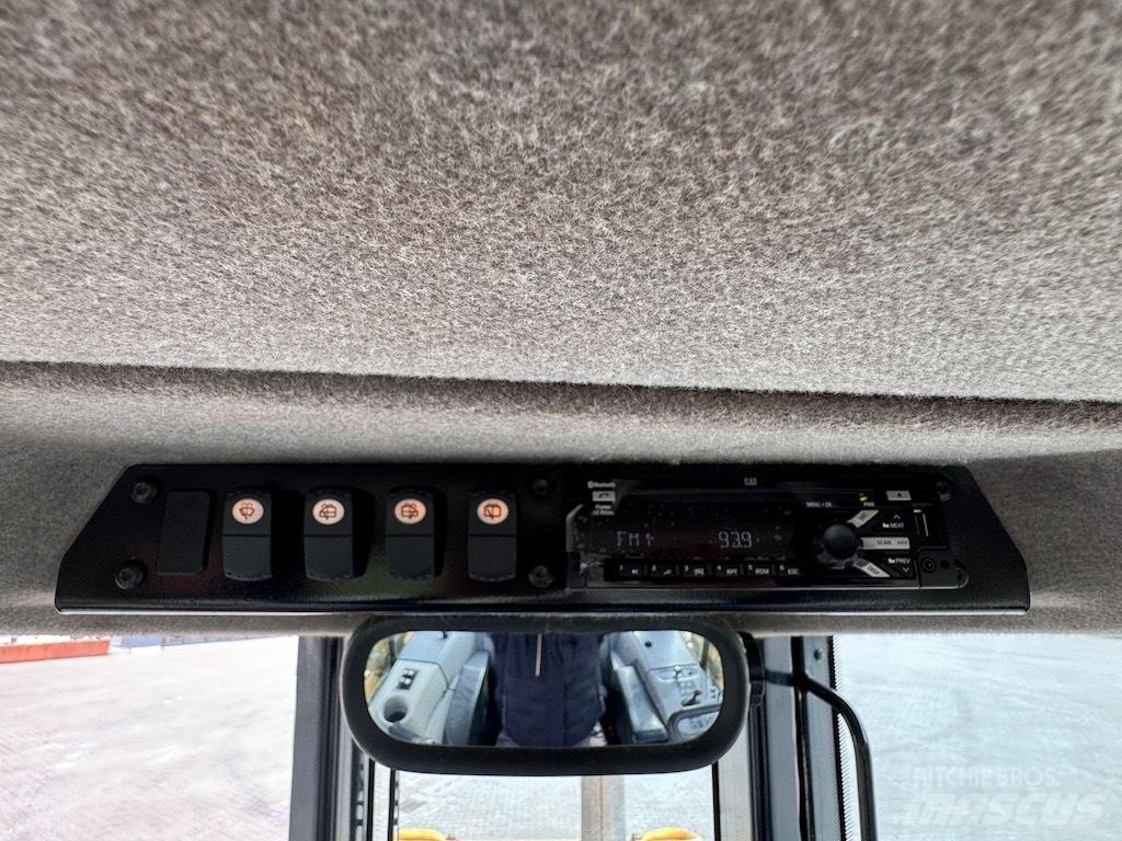 CAT D6N XL Гусеничные бульдозеры