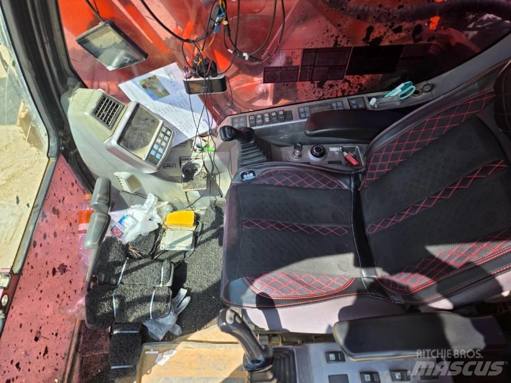 Doosan DX 300 LCA Гусеничные экскаваторы
