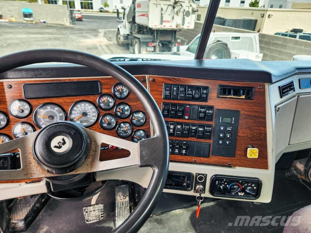 Western Star 4900 SB Ассенизаторские машины