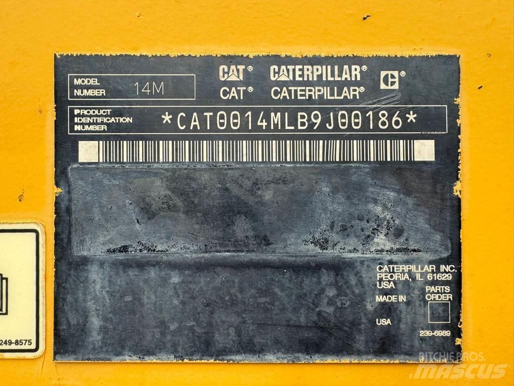 CAT 14M Грейдеры